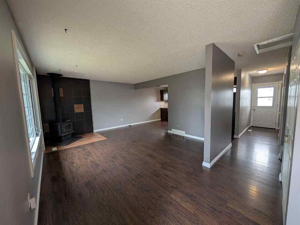 MLS® A2247769 - 2057 7 Avenue NE in Northeast Crescent Heights Medicine Hat, Residential