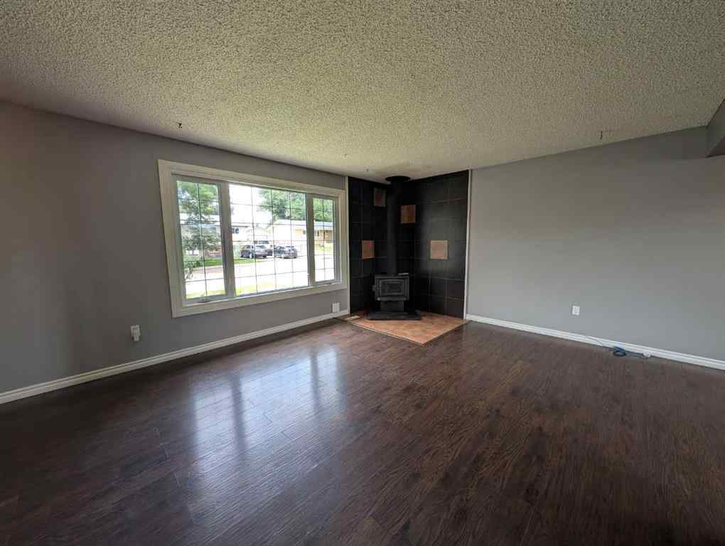 MLS® A2247769 - 2057 7 Avenue NE in Northeast Crescent Heights Medicine Hat, Residential