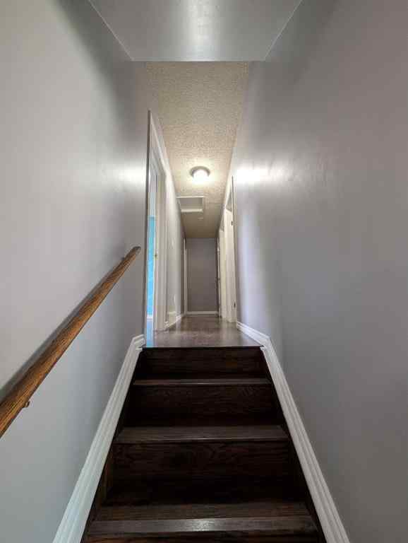 MLS® A2247769 - 2057 7 Avenue NE in Northeast Crescent Heights Medicine Hat, Residential