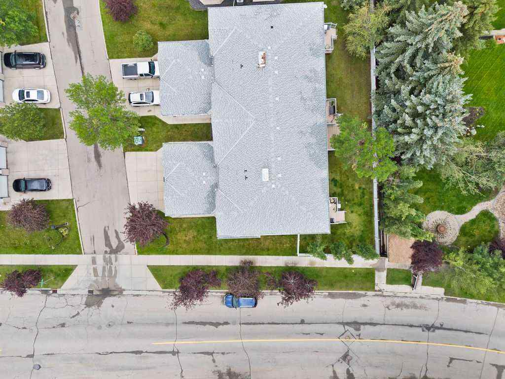 MLS® A2247775 - 31 Silvergrove Close NW in Silver Springs Calgary, Residential