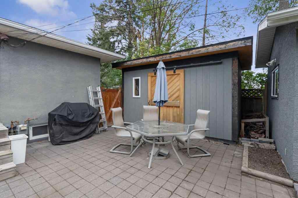 MLS® A2247777 - 439 Hendon Drive NW in Highwood Calgary, Residential