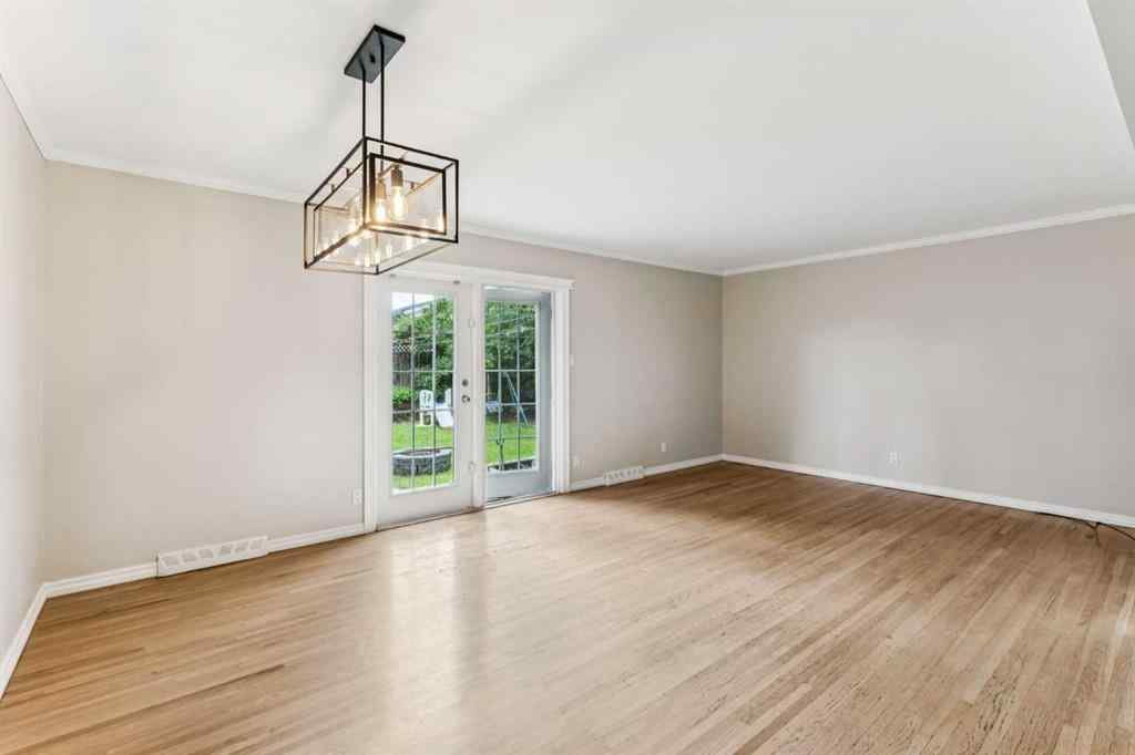 MLS® A2247777 - 439 Hendon Drive NW in Highwood Calgary, Residential