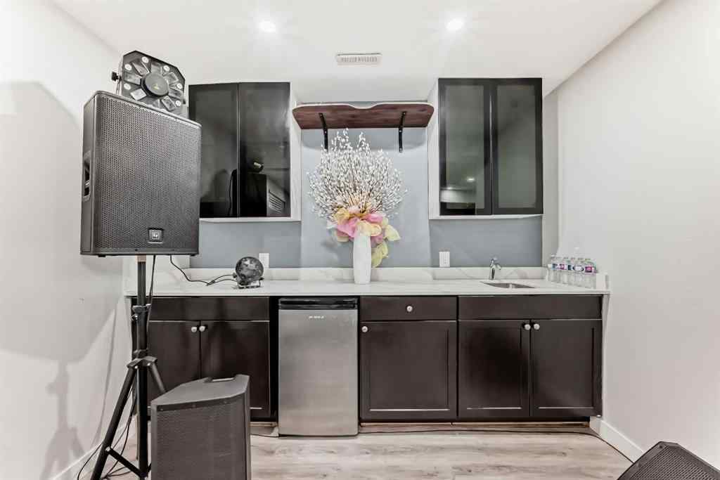 MLS® A2247778 - 246 New Brighton Mews SE in New Brighton Calgary, Residential