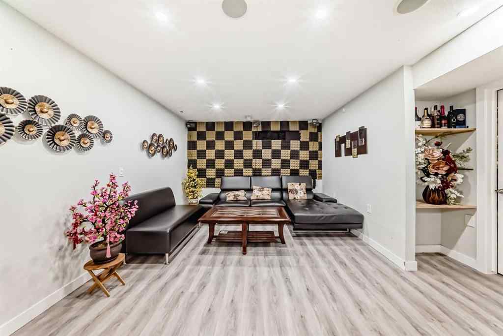 MLS® A2247778 - 246 New Brighton Mews SE in New Brighton Calgary, Residential
