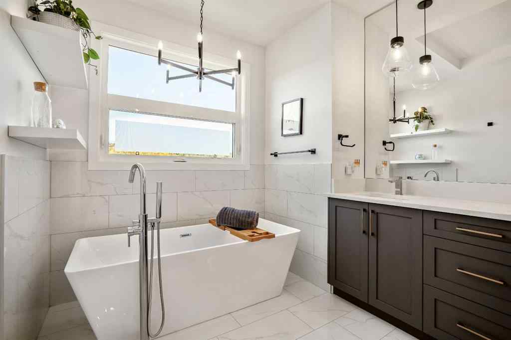 MLS® A2247779 - 4535 20 Avenue NW in Montgomery Calgary, Residential