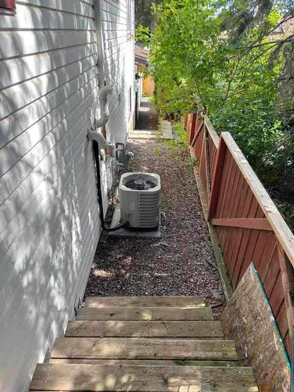 MLS® A2247783 - 4719 46 Avenue  in Palo Sylvan Lake, Residential