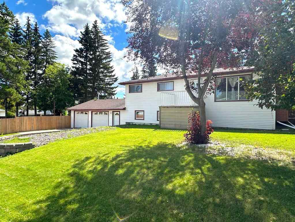 MLS® A2247783 - 4719 46 Avenue  in Palo Sylvan Lake, Residential