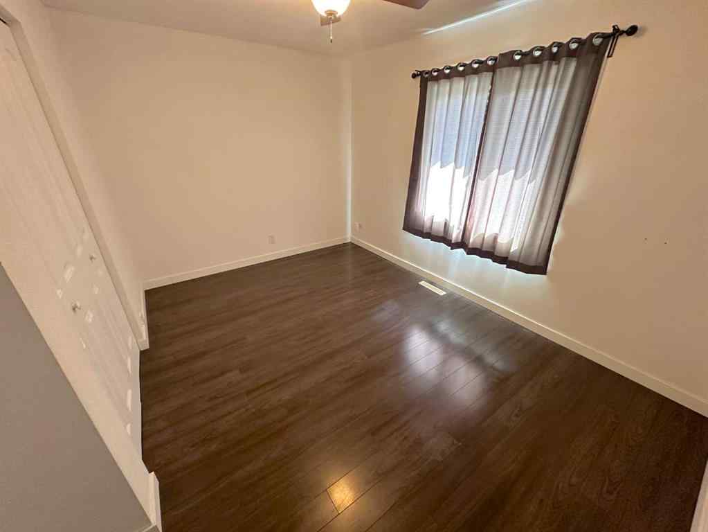 MLS® A2247783 - 4719 46 Avenue  in Palo Sylvan Lake, Residential