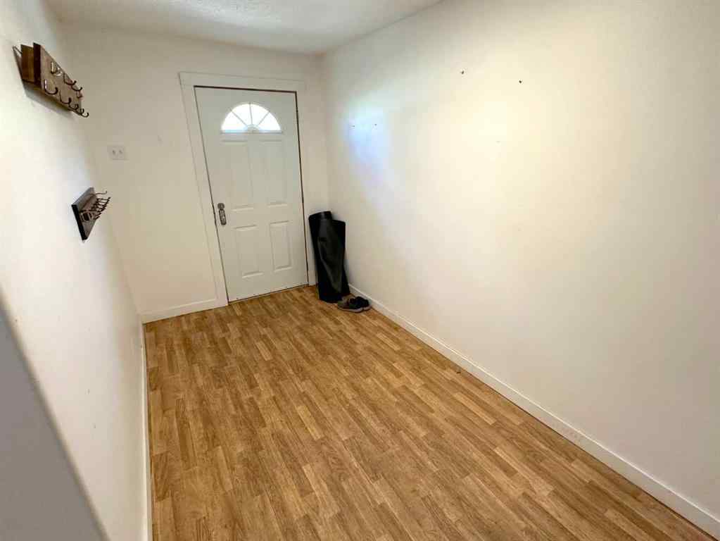 MLS® A2247783 - 4719 46 Avenue  in Palo Sylvan Lake, Residential