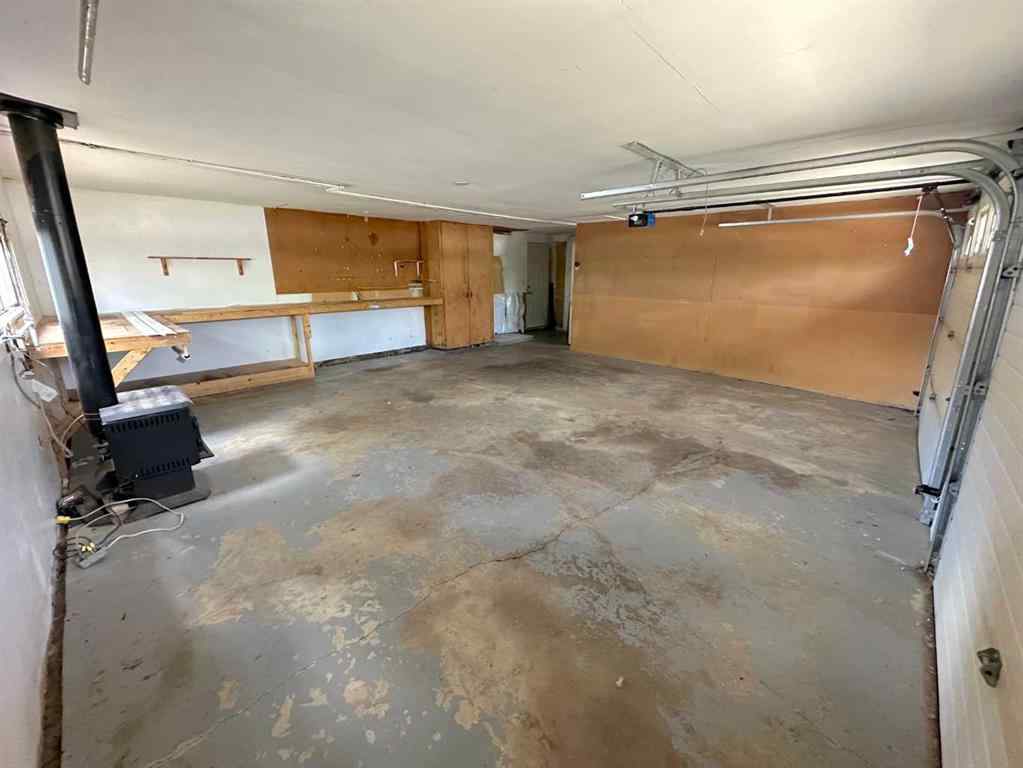 MLS® A2247783 - 4719 46 Avenue  in Palo Sylvan Lake, Residential