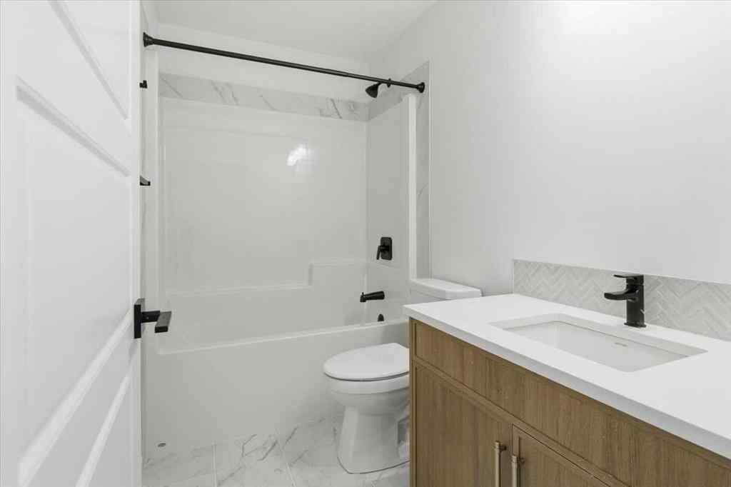 MLS® A2247814 - 217 Dawson Wharf Road  in Dawson\'s Landing Chestermere, Residential