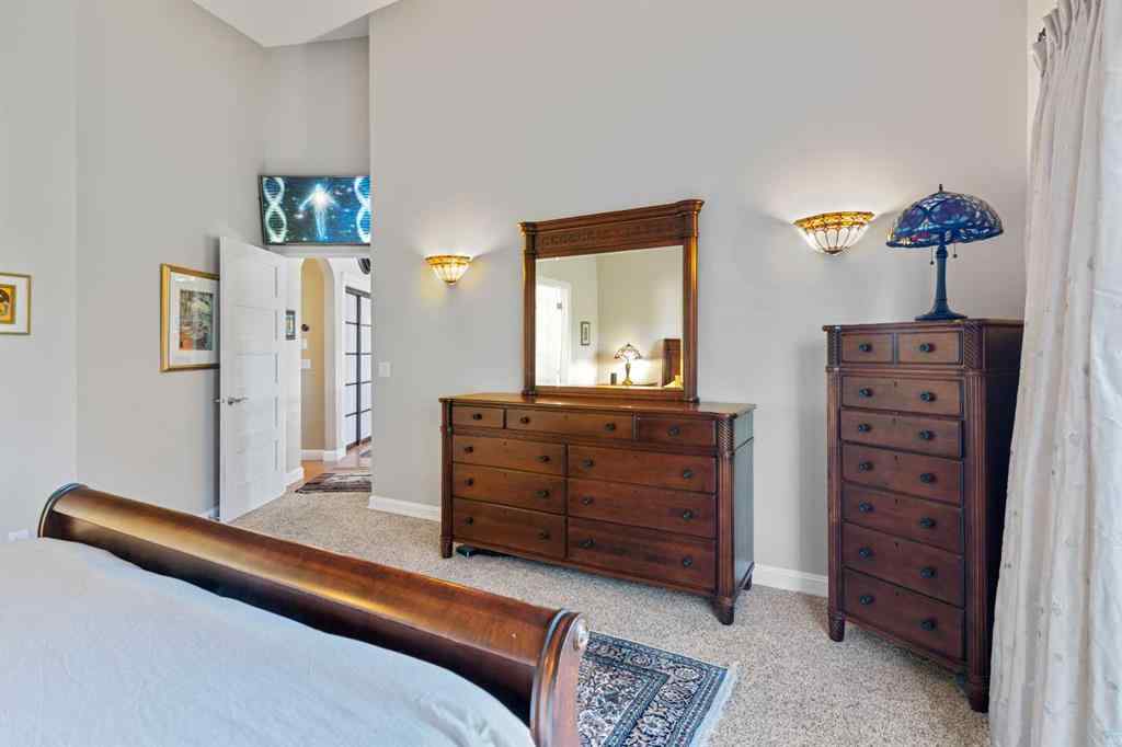 MLS® A2247831 - 38 Sienna Ridge Landing SW in Signal Hill Calgary, Residential
