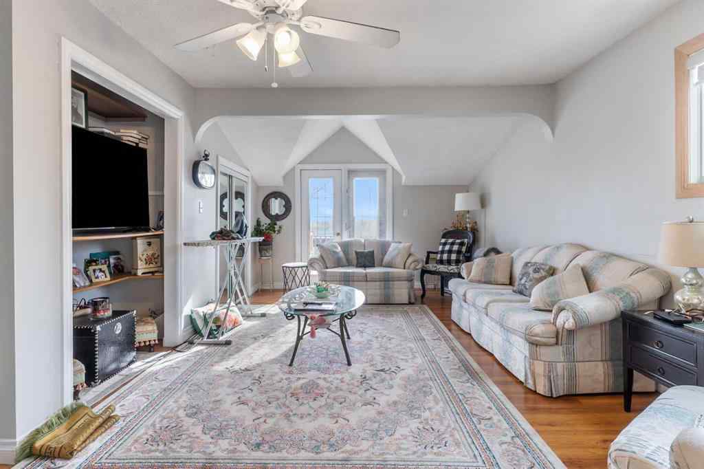 MLS® A2247834 - 2710 88 Street SE in NONE Calgary, Residential