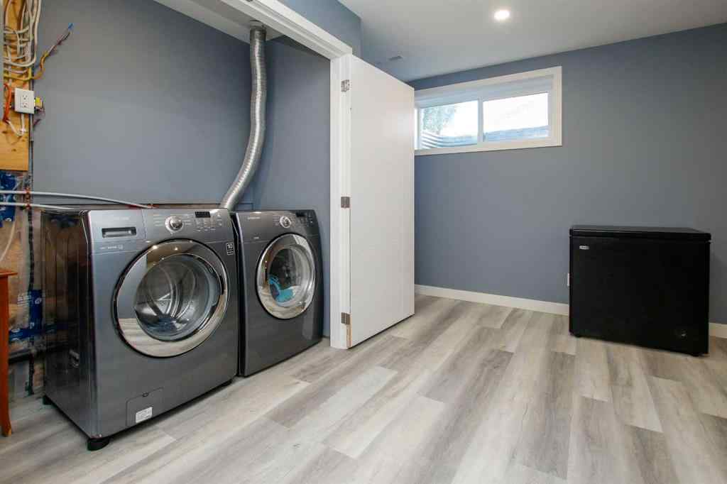 MLS® A2247835 - 6 Henderson Crescent  in Hawkridge Estates Penhold, Residential