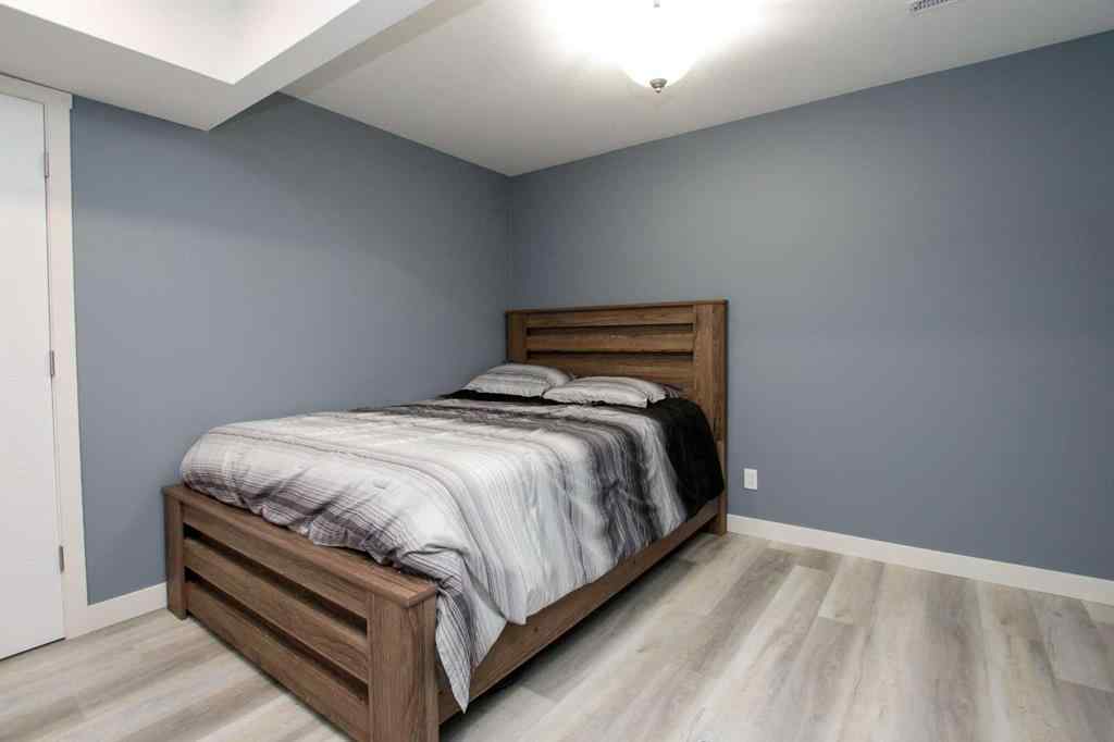 MLS® A2247835 - 6 Henderson Crescent  in Hawkridge Estates Penhold, Residential