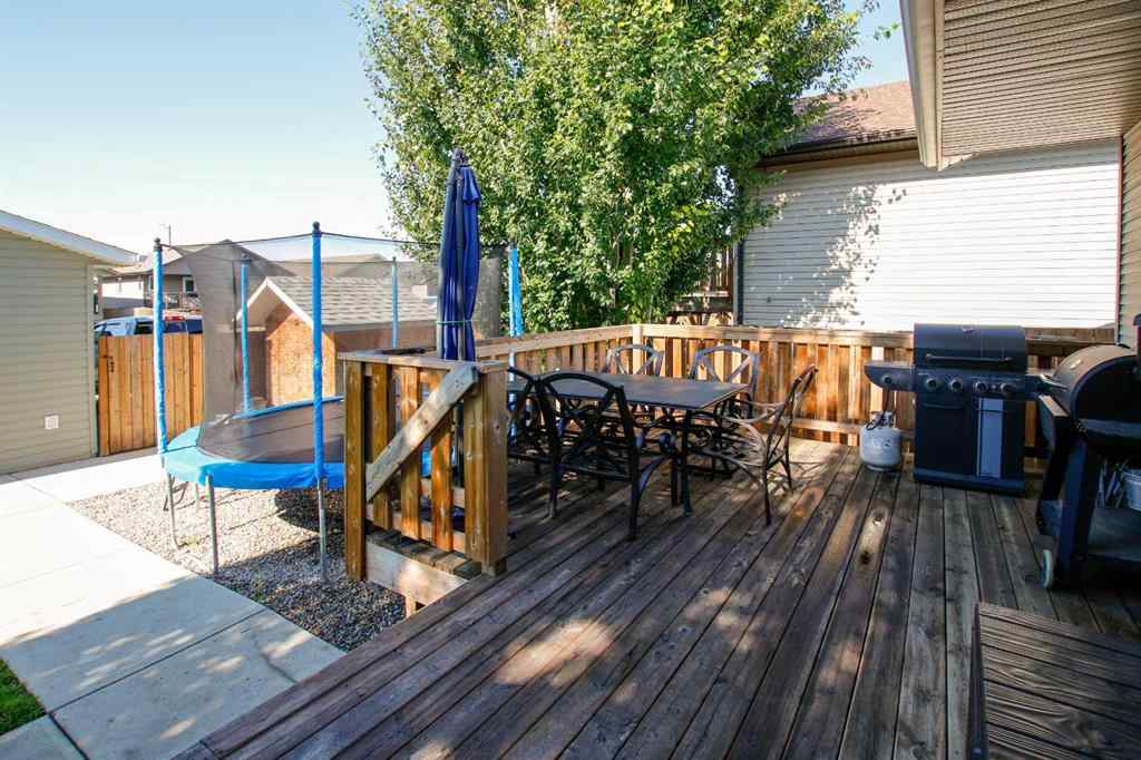 MLS® A2247835 - 6 Henderson Crescent  in Hawkridge Estates Penhold, Residential