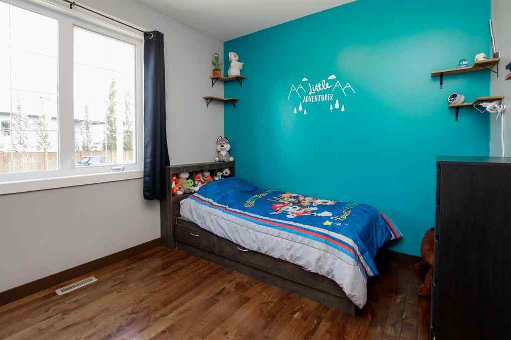 MLS® A2247835 - 6 Henderson Crescent  in Hawkridge Estates Penhold, Residential