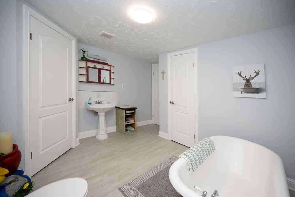 MLS® A2247838 - 682064 Highway 813   in NONE Rural Athabasca County, Residential