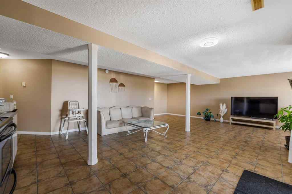 MLS® A2247840 - 732 1 Avenue  in NONE Irricana, Residential
