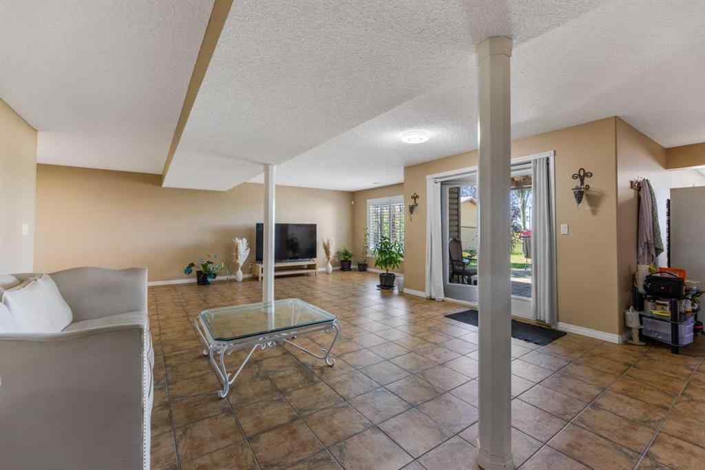 MLS® A2247840 - 732 1 Avenue  in NONE Irricana, Residential