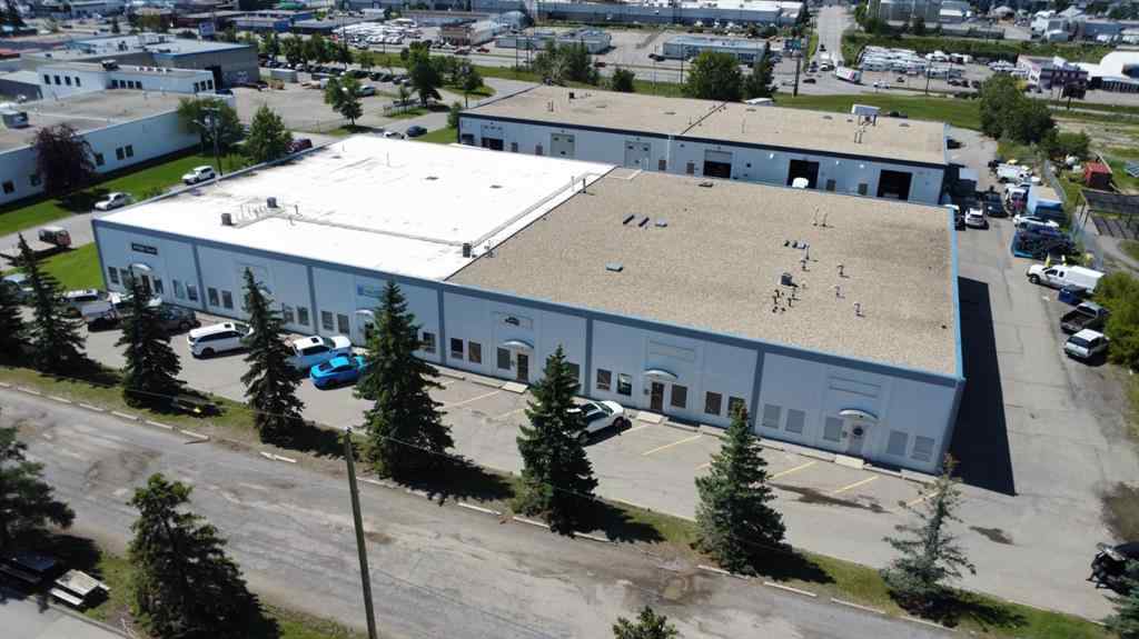 MLS® A2247851 - Unit #Bay #4 & #5 5608 Burbank Crescent SE in Burns Industrial Calgary, Commercial