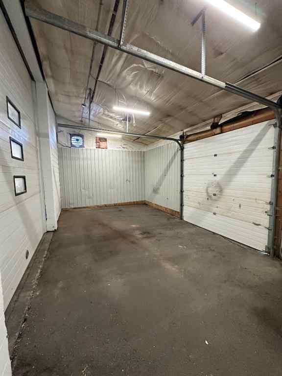 MLS® A2247851 - Unit #Bay #4 & #5 5608 Burbank Crescent SE in Burns Industrial Calgary, Commercial