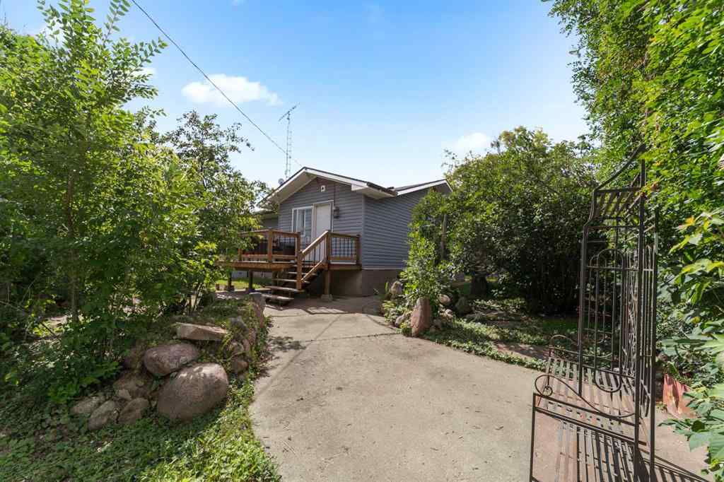 MLS® A2247852 - 5017 49 Avenue  in Forestburg Forestburg, Residential