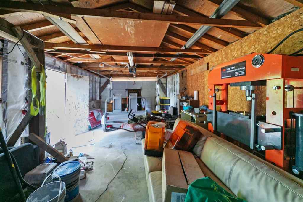 MLS® A2247852 - 5017 49 Avenue  in Forestburg Forestburg, Residential