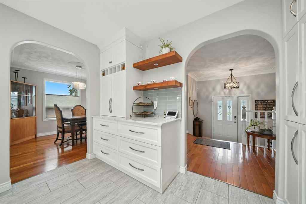 MLS® A2247866 - 69 Bruns Crescent  in Bruns Park Lacombe, Residential