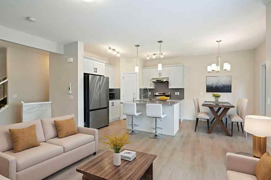 MLS® A2247873 - 818 Hampshire Crescent NE in Hampton Hills High River, Residential