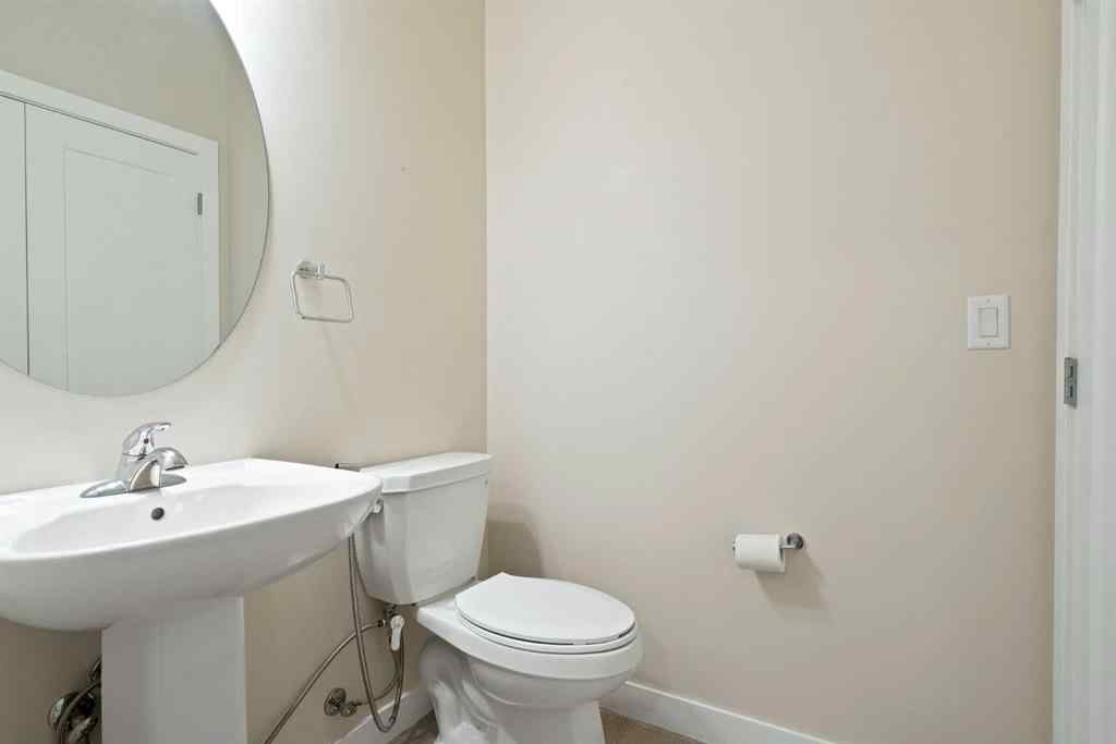 MLS® A2247873 - 818 Hampshire Crescent NE in Hampton Hills High River, Residential