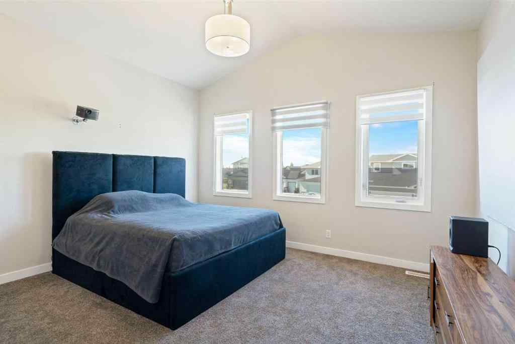 MLS® A2247873 - 818 Hampshire Crescent NE in Hampton Hills High River, Residential