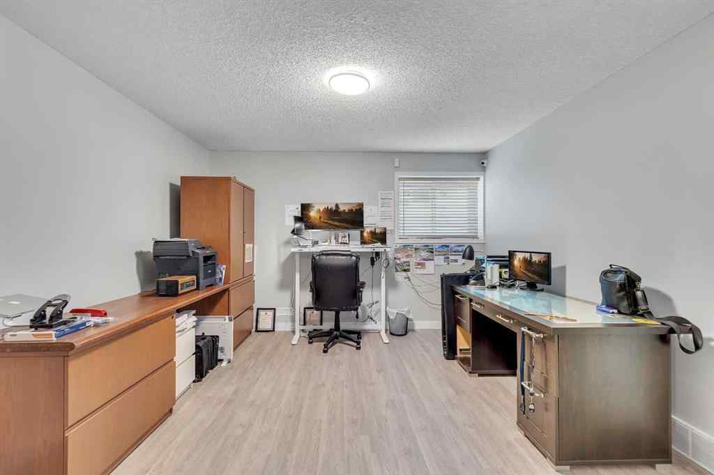 MLS® A2247887 - 812 Diamond Court SE in Diamond Cove Calgary, Residential