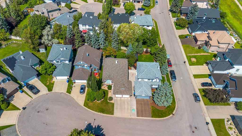 MLS® A2247887 - 812 Diamond Court SE in Diamond Cove Calgary, Residential