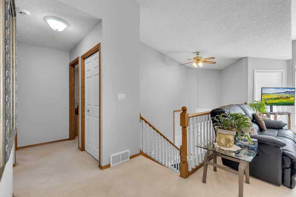 MLS® A2247887 - 812 Diamond Court SE in Diamond Cove Calgary, Residential