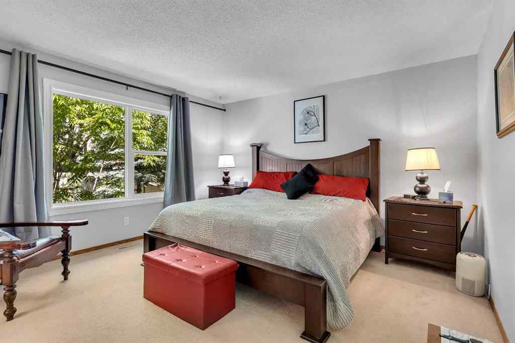 MLS® A2247887 - 812 Diamond Court SE in Diamond Cove Calgary, Residential