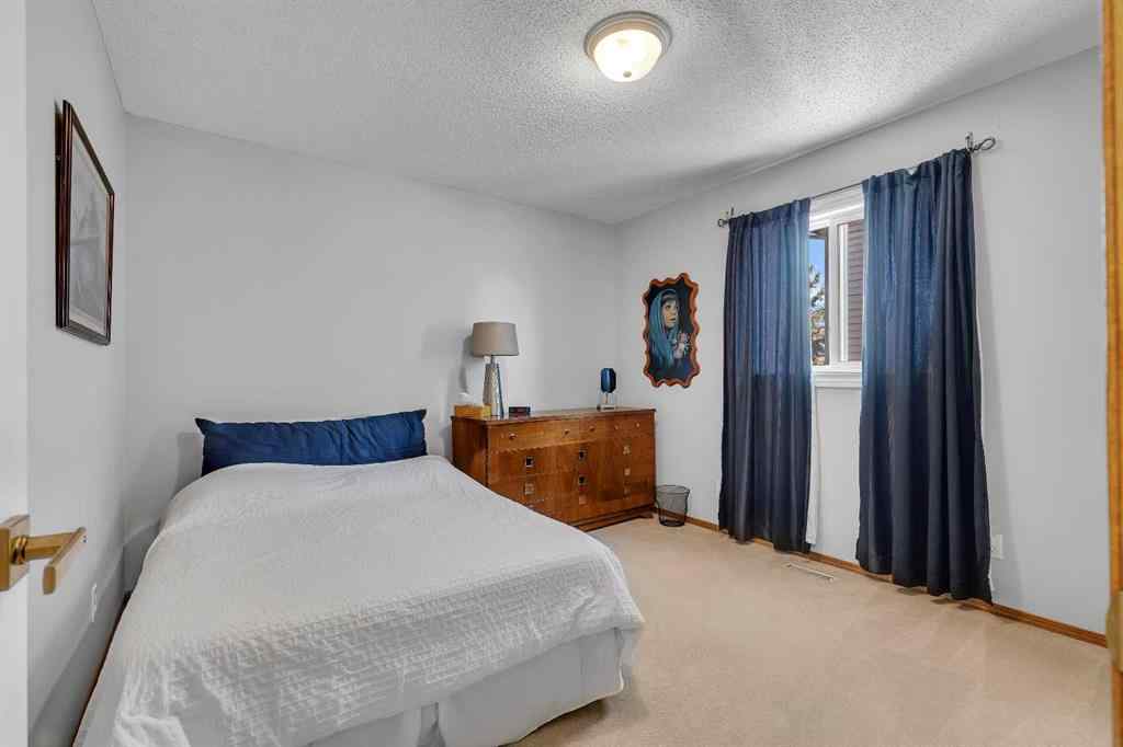 MLS® A2247887 - 812 Diamond Court SE in Diamond Cove Calgary, Residential