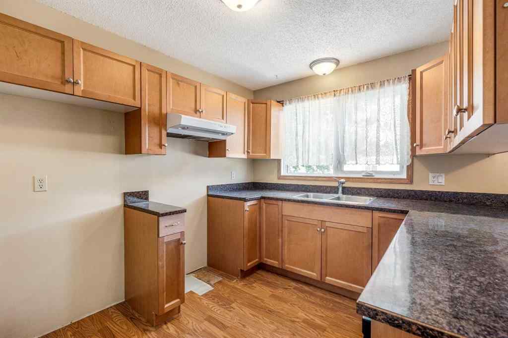 MLS® A2247901 - 120 11 St  N in NONE Vauxhall, Residential