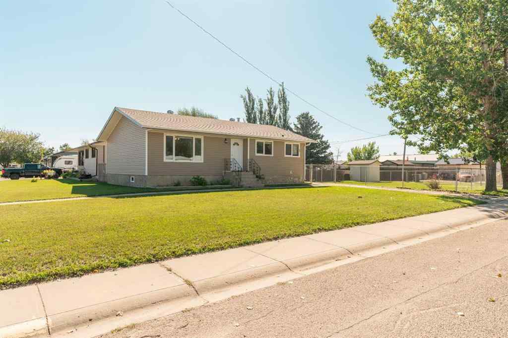 MLS® A2247901 - 120 11 St  N in NONE Vauxhall, Residential