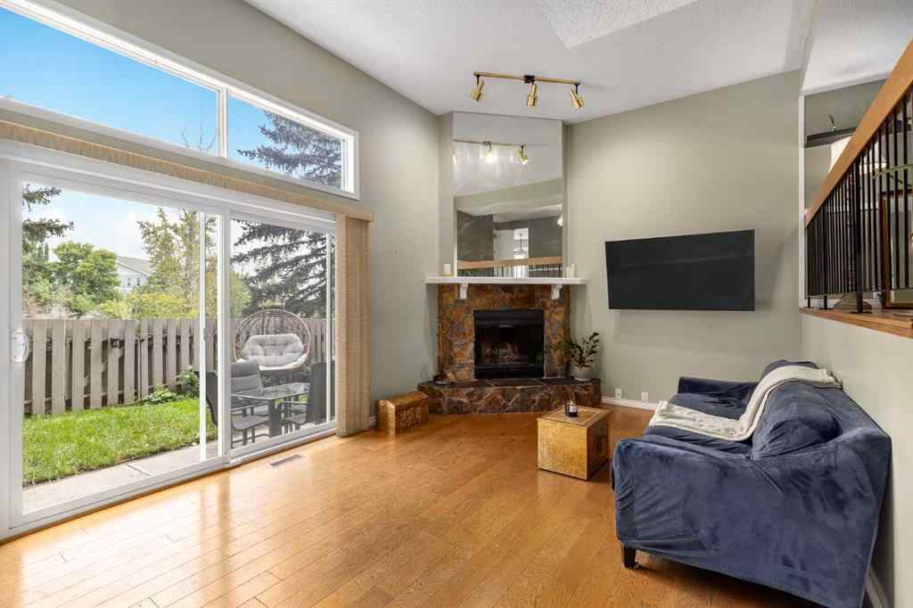 MLS® A2247907 - 160 Glamis Terrace SW in Glamorgan Calgary, Residential