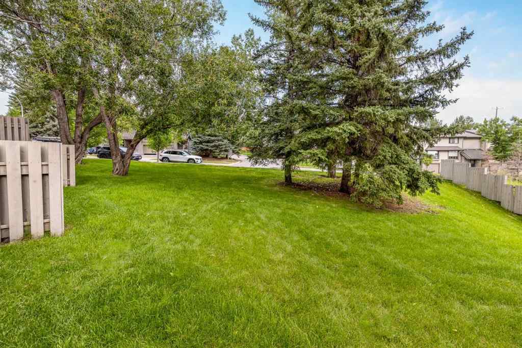 MLS® A2247907 - 160 Glamis Terrace SW in Glamorgan Calgary, Residential