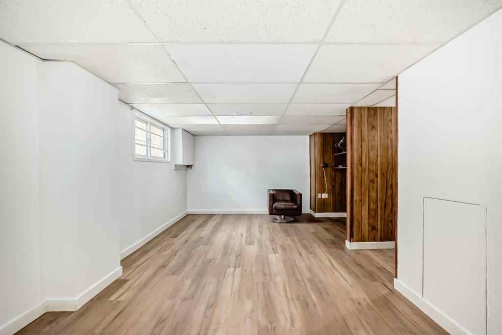 MLS® A2247936 - 331 Sunvale Drive SE in Sundance Calgary, Residential