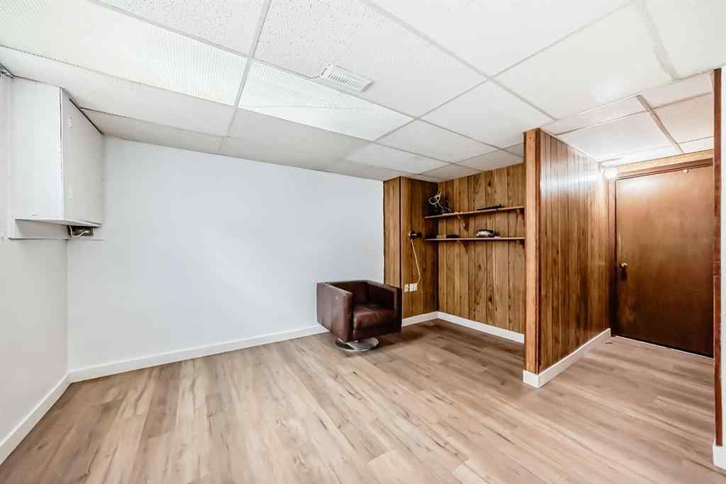 MLS® A2247936 - 331 Sunvale Drive SE in Sundance Calgary, Residential