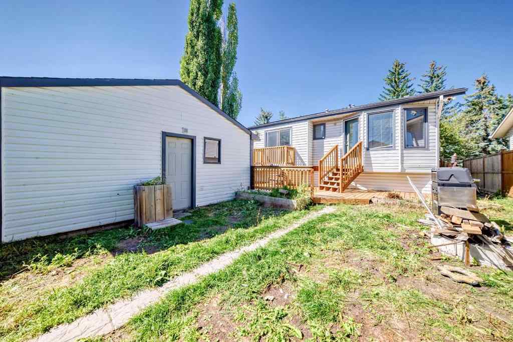 MLS® A2247936 - 331 Sunvale Drive SE in Sundance Calgary, Residential