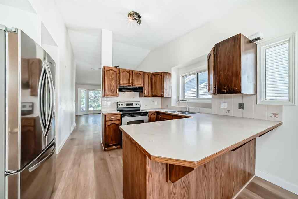 MLS® A2247936 - 331 Sunvale Drive SE in Sundance Calgary, Residential