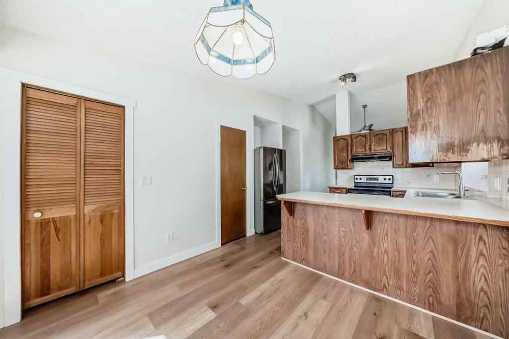 MLS® A2247936 - 331 Sunvale Drive SE in Sundance Calgary, Residential