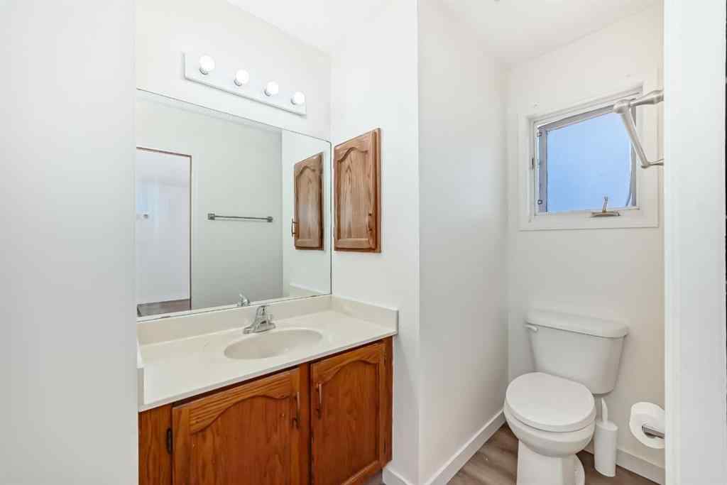 MLS® A2247936 - 331 Sunvale Drive SE in Sundance Calgary, Residential