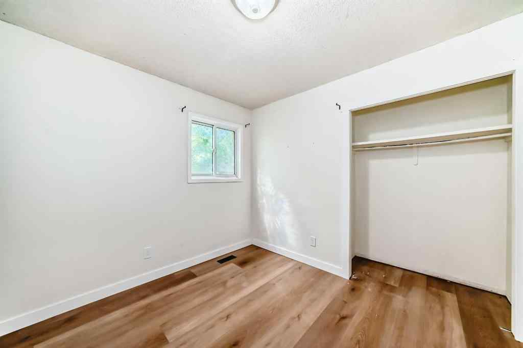 MLS® A2247936 - 331 Sunvale Drive SE in Sundance Calgary, Residential