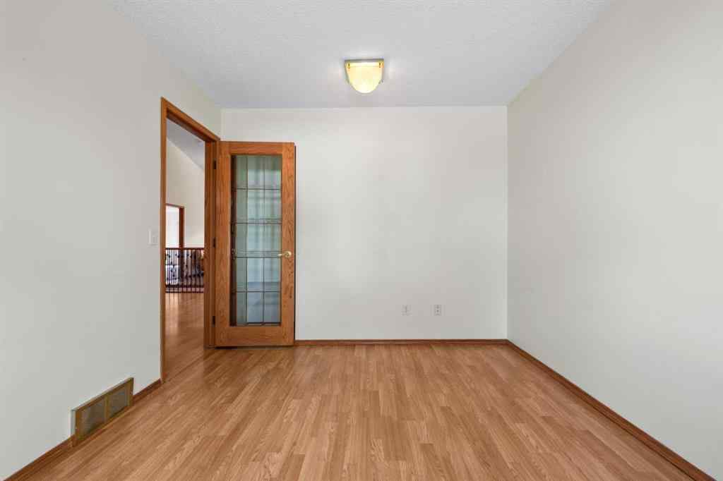 MLS® A2247937 - 87 Edgepark Villas NW in Edgemont Calgary, Residential