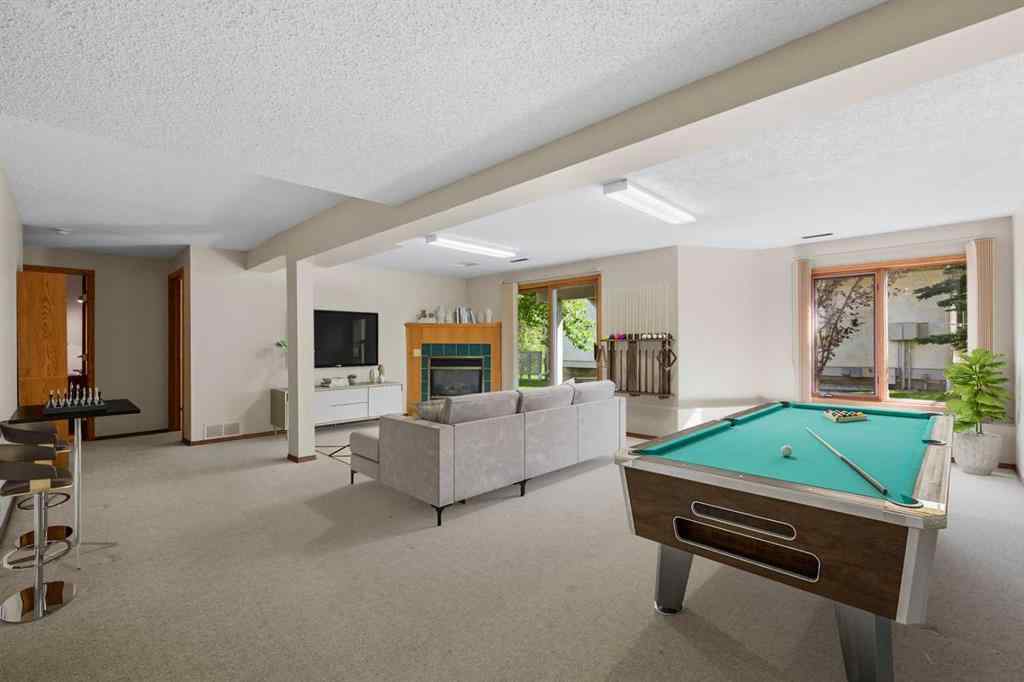 MLS® A2247937 - 87 Edgepark Villas NW in Edgemont Calgary, Residential